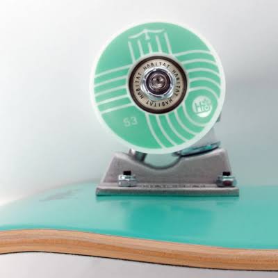 Habitat Pod Teal Complete Skateboard – 7.75″